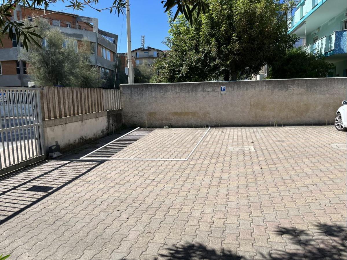 Sunrise Beach House - Sea View Διαμέρισμα Montesilvano Marina Εξωτερικό φωτογραφία