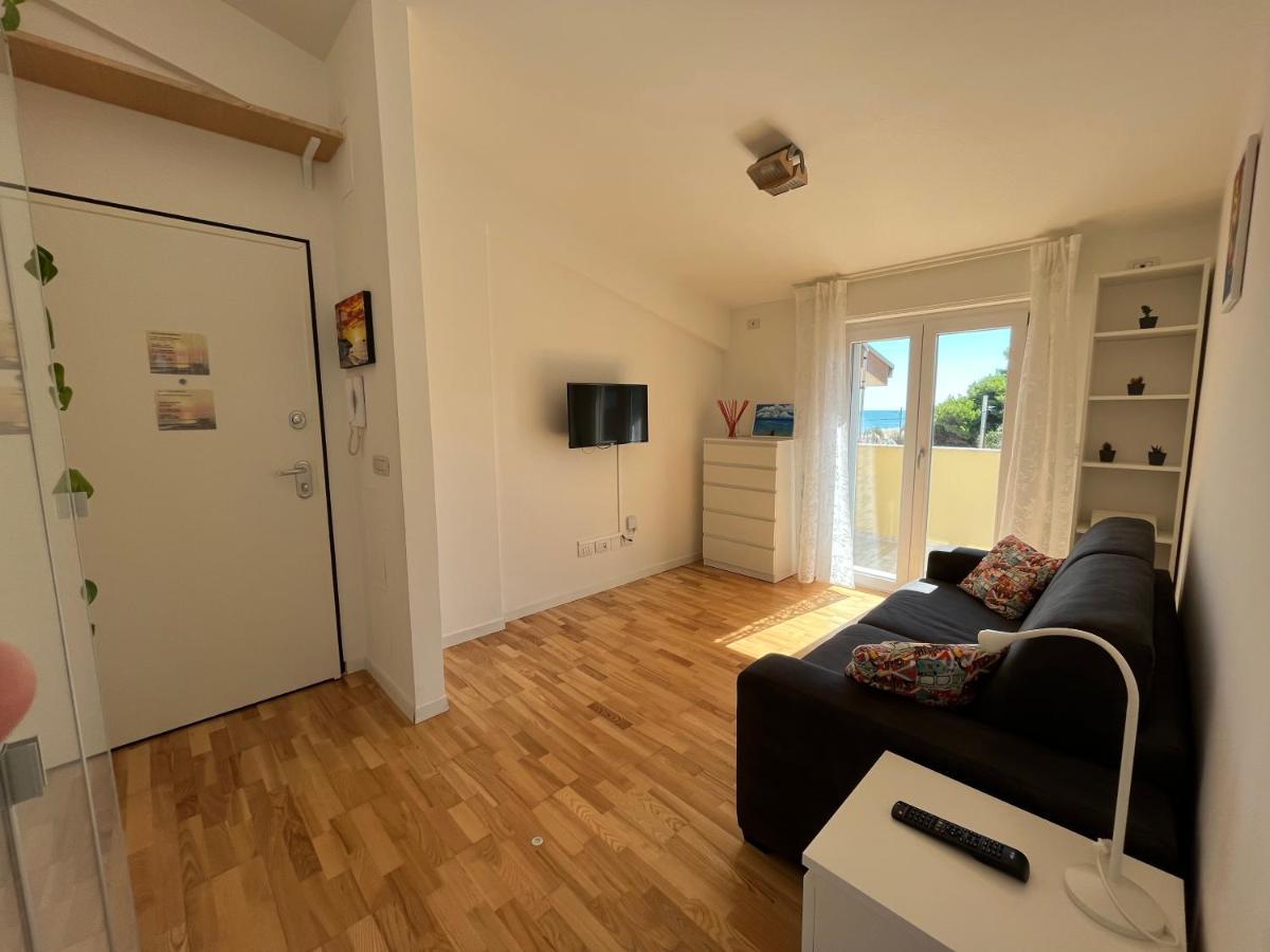 Sunrise Beach House - Sea View Διαμέρισμα Montesilvano Marina Εξωτερικό φωτογραφία