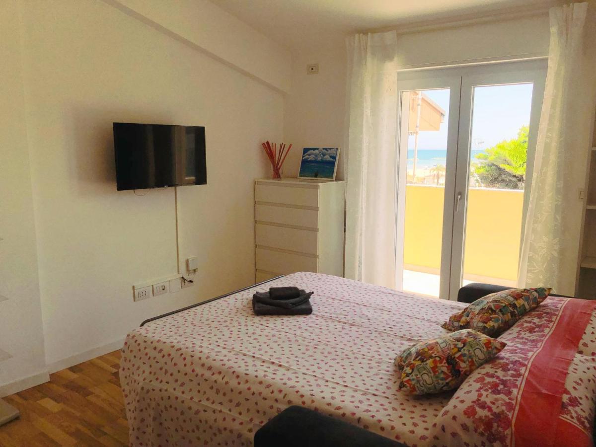 Sunrise Beach House - Sea View Διαμέρισμα Montesilvano Marina Εξωτερικό φωτογραφία